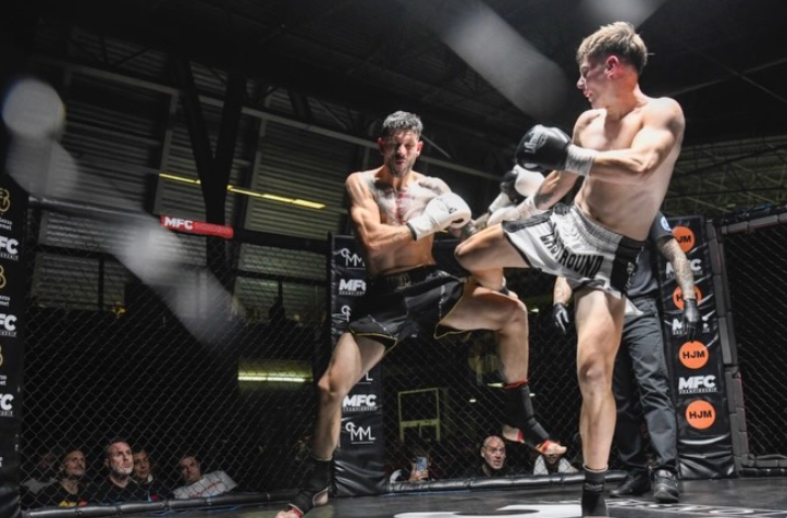 Ahinara Bravo Salinas, doble oro en el Campeonato Galego de Kickboxing e Muaythai 2026
