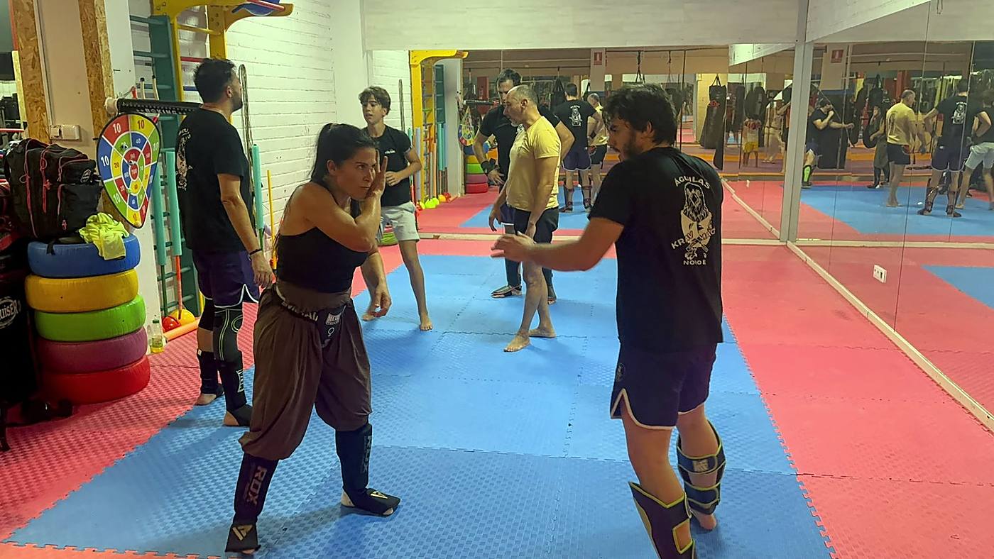 Clase de Krav Maga en la sala de ABP Sport, Pontevedra